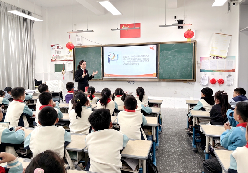 法治副校長進校園.jpg
